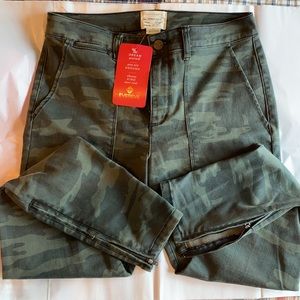 Sanctuary Camo Joggers